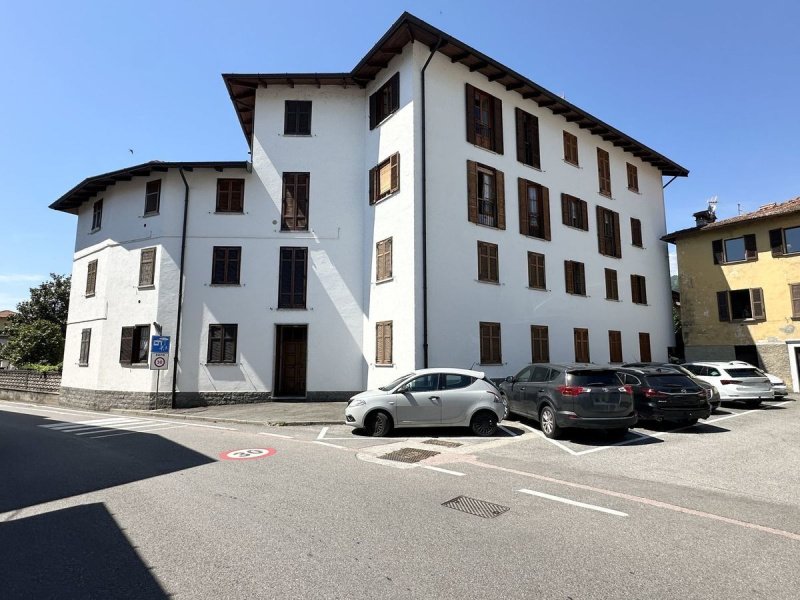 Eigenständiges Appartement in Gravedona ed Uniti