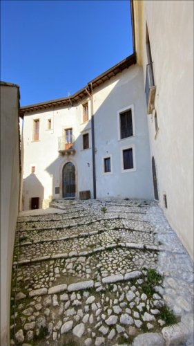 Erfgoedlijst in Acciano