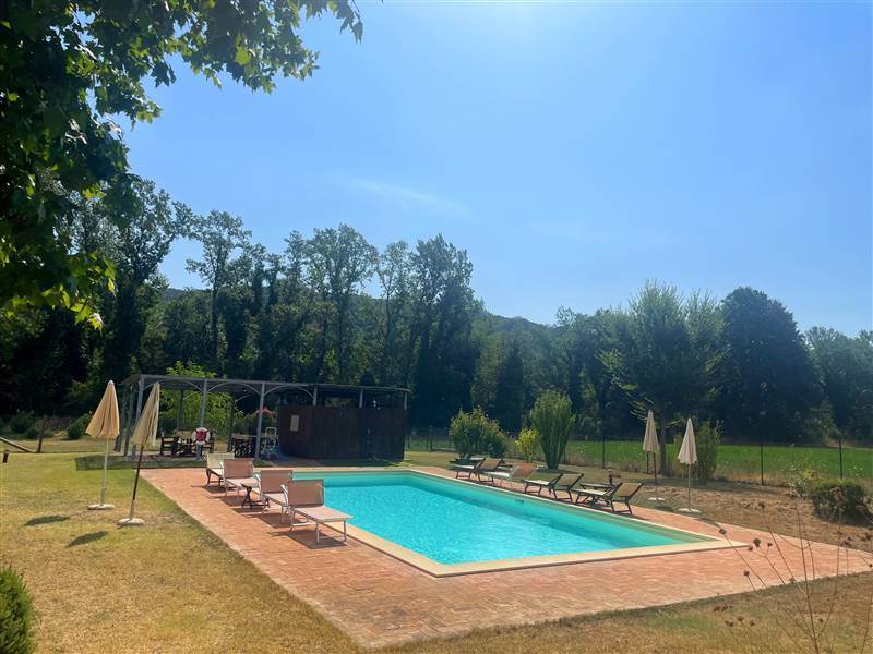 Apartamento en Montecatini Val di Cecina