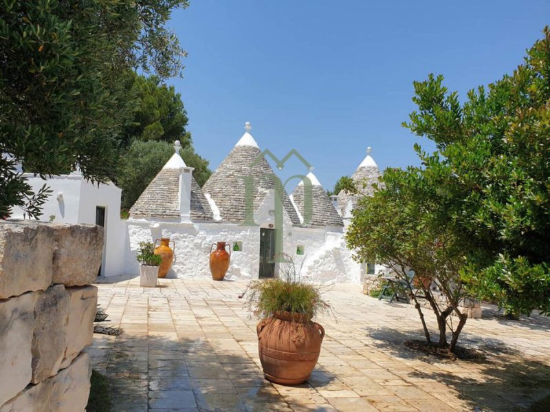 Trulli in Ostuni