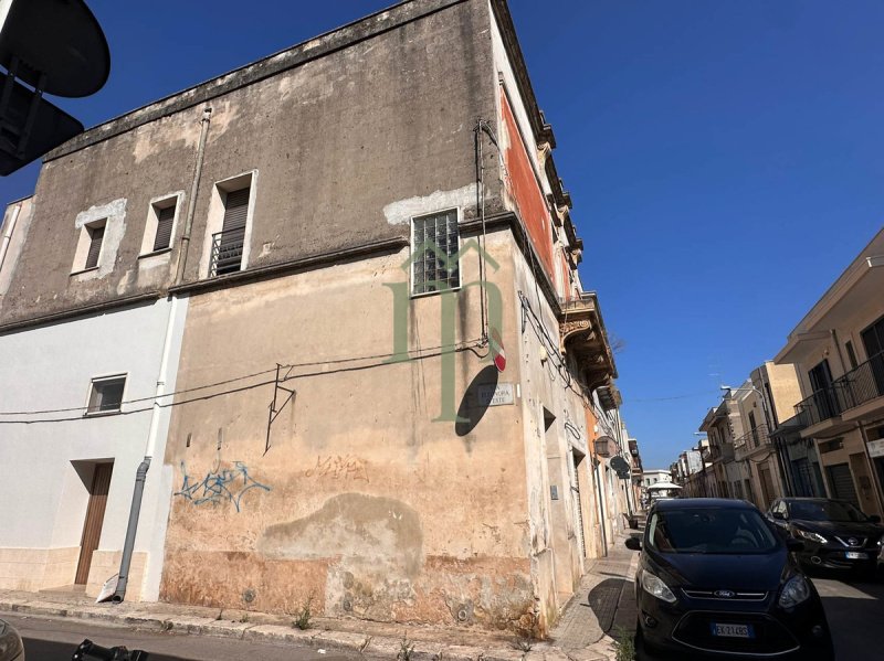 Palácio em San Vito dei Normanni