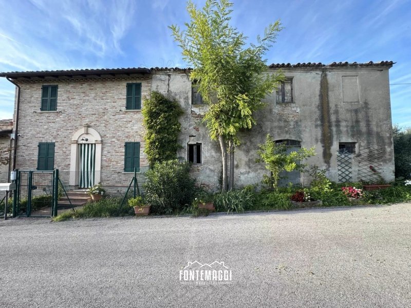 Maison mitoyenne à Terre Roveresche