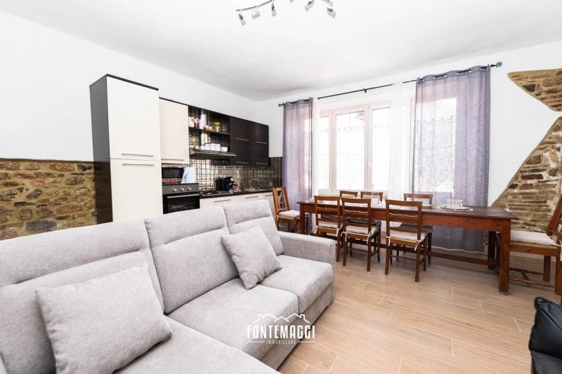 Таунхаус в Кантиано