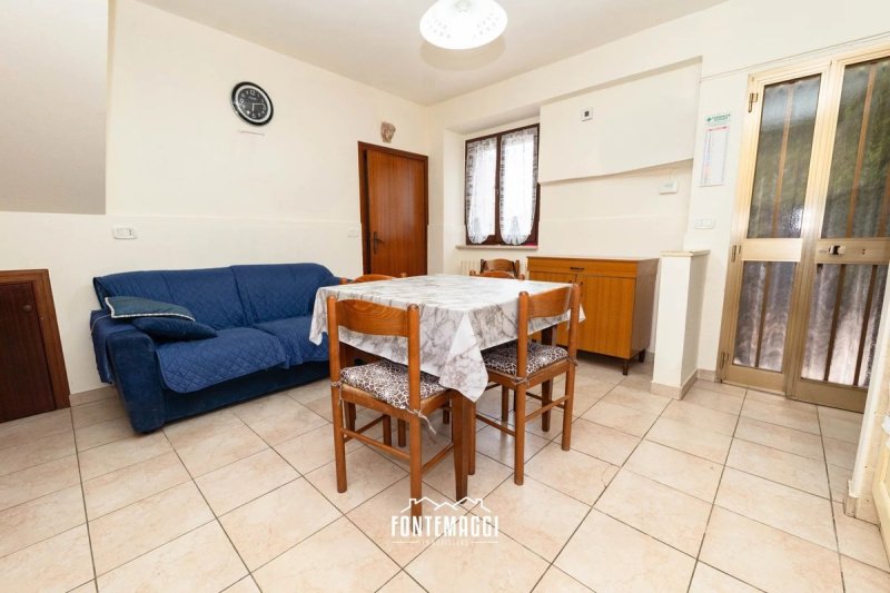 Таунхаус в Карточето