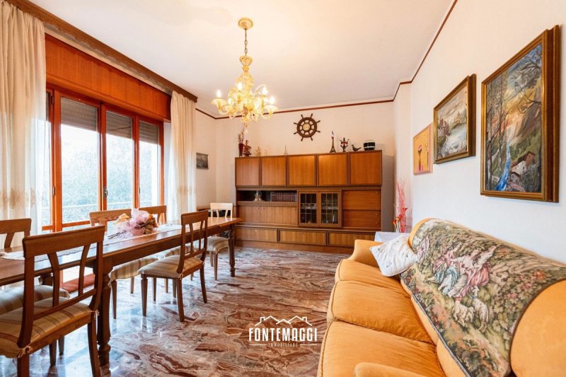 蒙泰波尔齐奥公寓