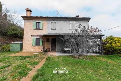 Lucht/land in Cartoceto