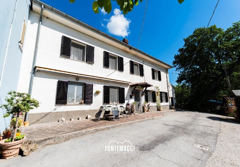 Appartement in Acqualagna