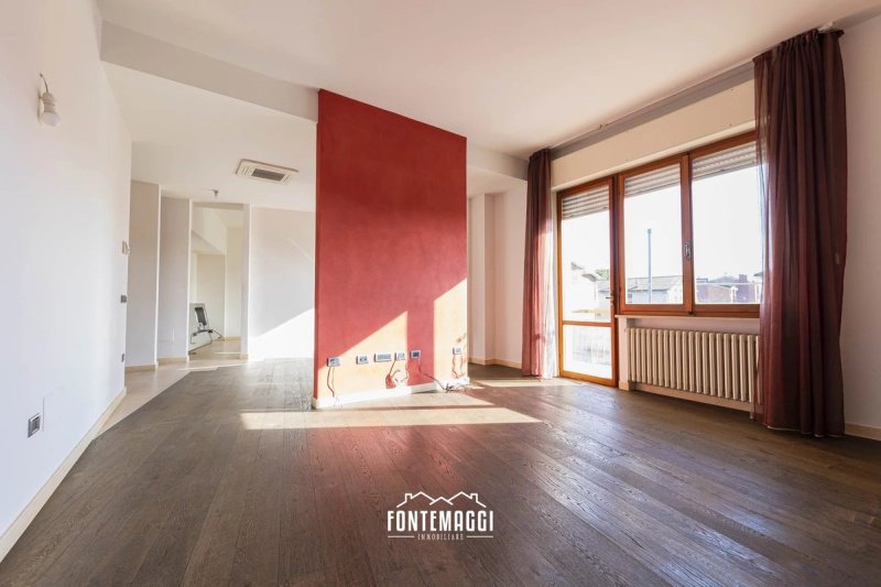 Apartamento em Fano