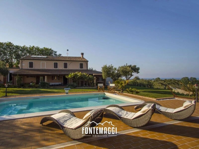 Villa in Fano
