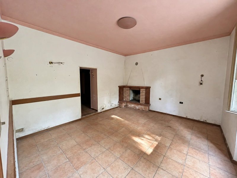 Casa indipendente a Acqualagna