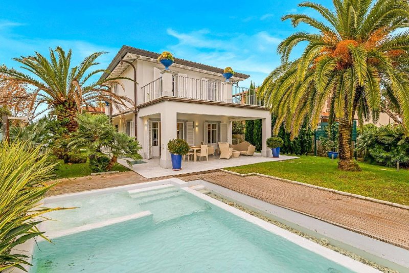 Villa à Forte dei Marmi