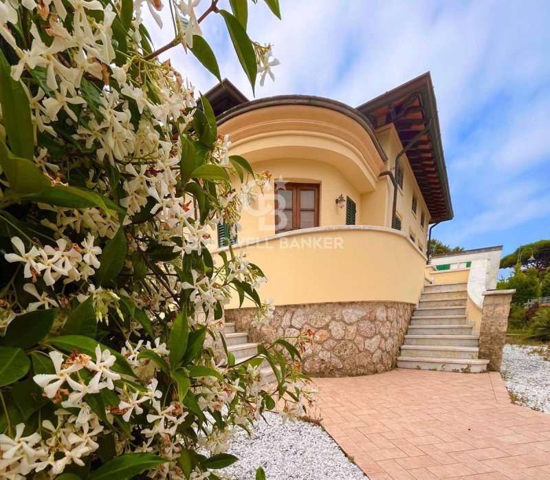 Villa in Pietrasanta