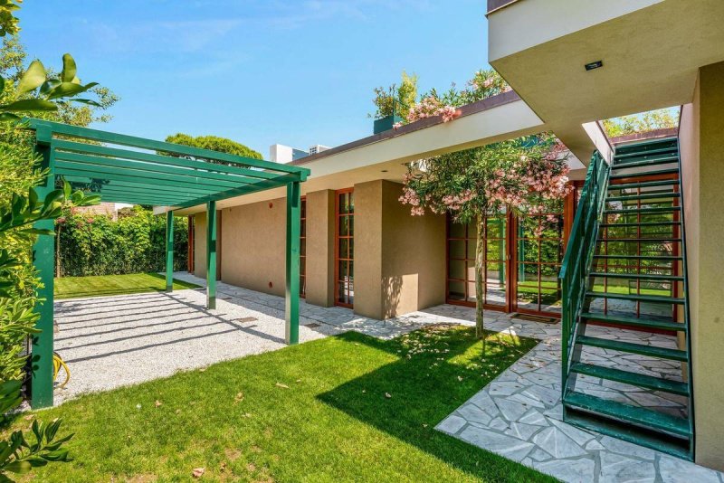 Villa in Forte dei Marmi