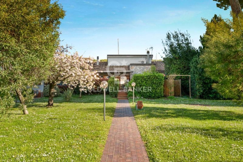 Villa i Ameglia