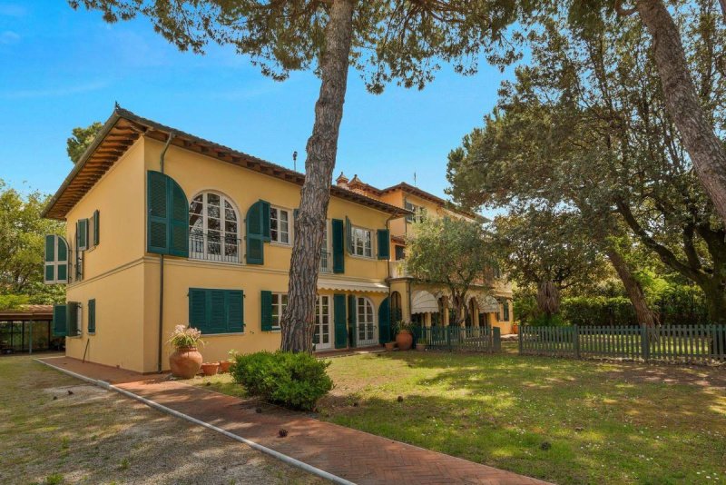 Villa in Pietrasanta