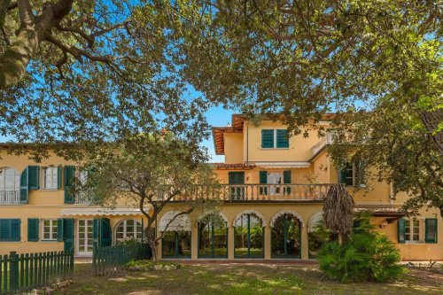 Villa in Pietrasanta