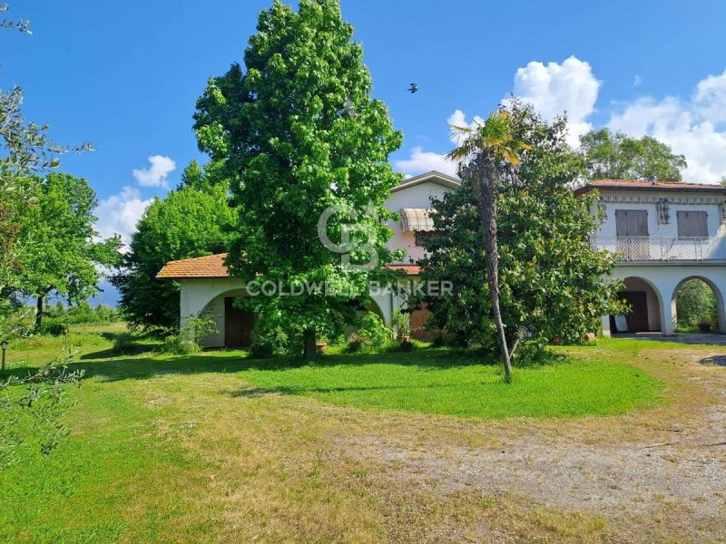 Вилла в Пьетразанта