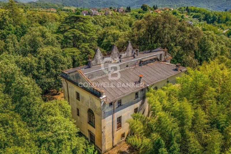 Country house in Fivizzano