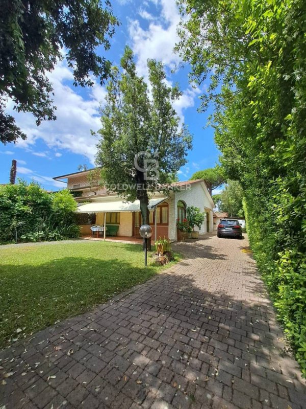 Villa in Forte dei Marmi