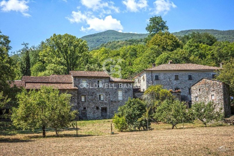 Moradia em Pontremoli