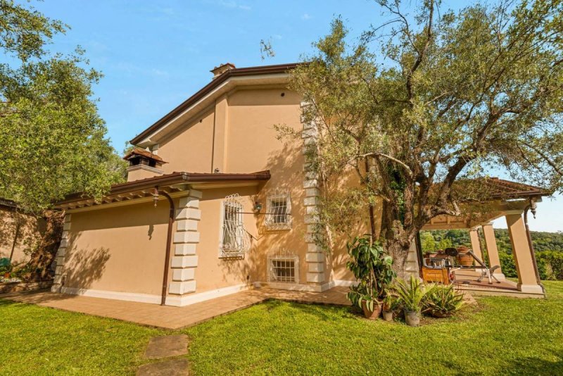 Вилла в Пьетразанта