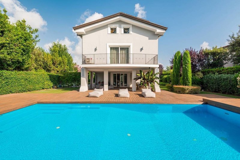Villa in Forte dei Marmi