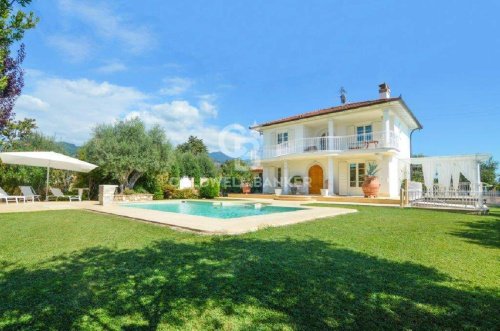 Villa in Pietrasanta
