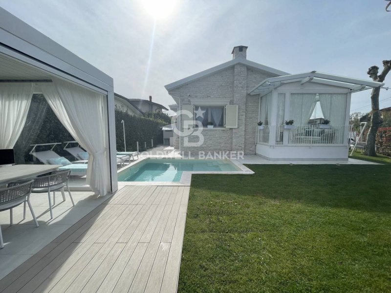 Вилла в Пьетразанта