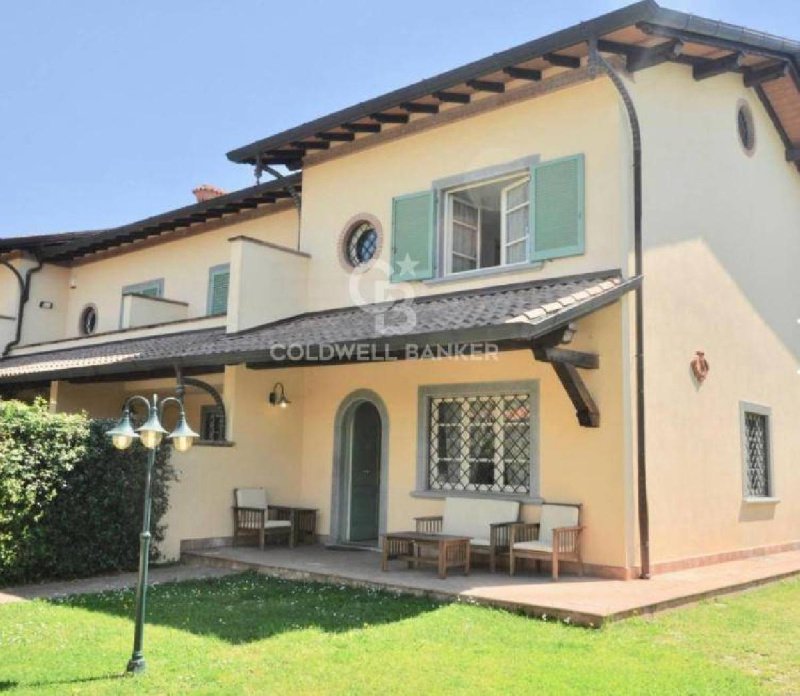 Casa semi-independiente en Forte dei Marmi