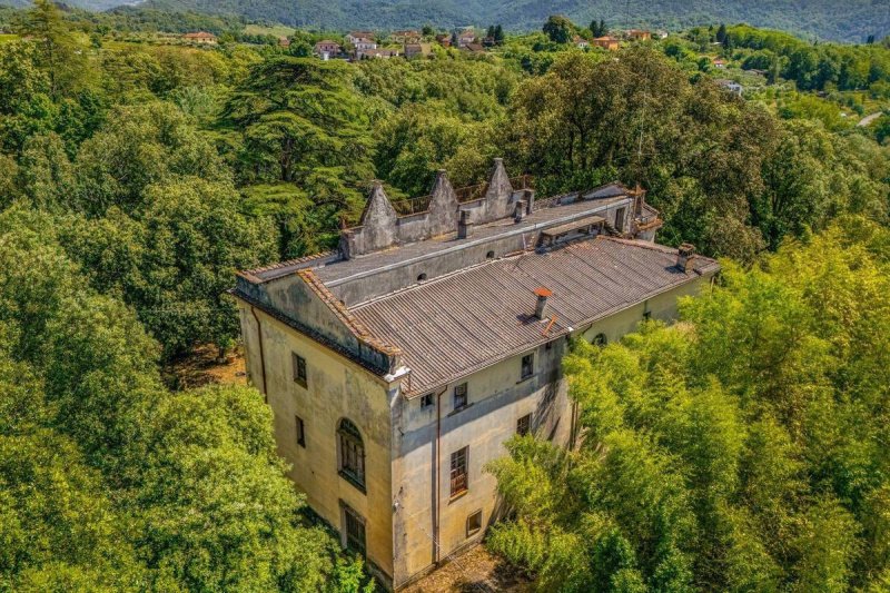 Country house in Pontremoli