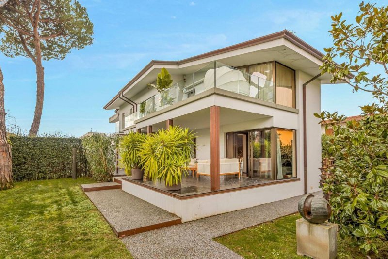 Villa en Forte dei Marmi