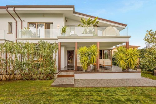 Villa a Forte dei Marmi