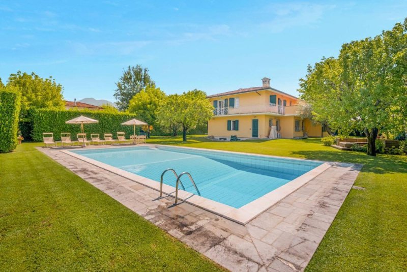 Villa in Forte dei Marmi