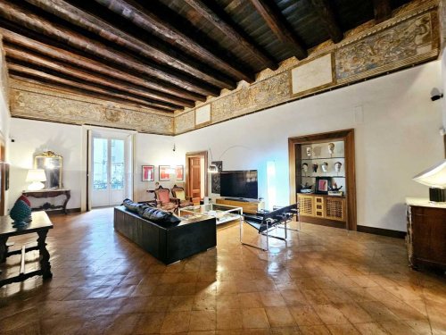 Historisch appartement in Salerno