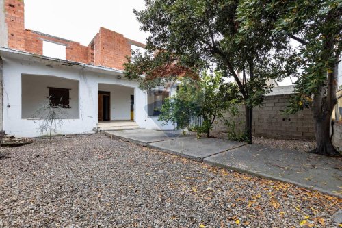 Inmueble comercial en Samassi