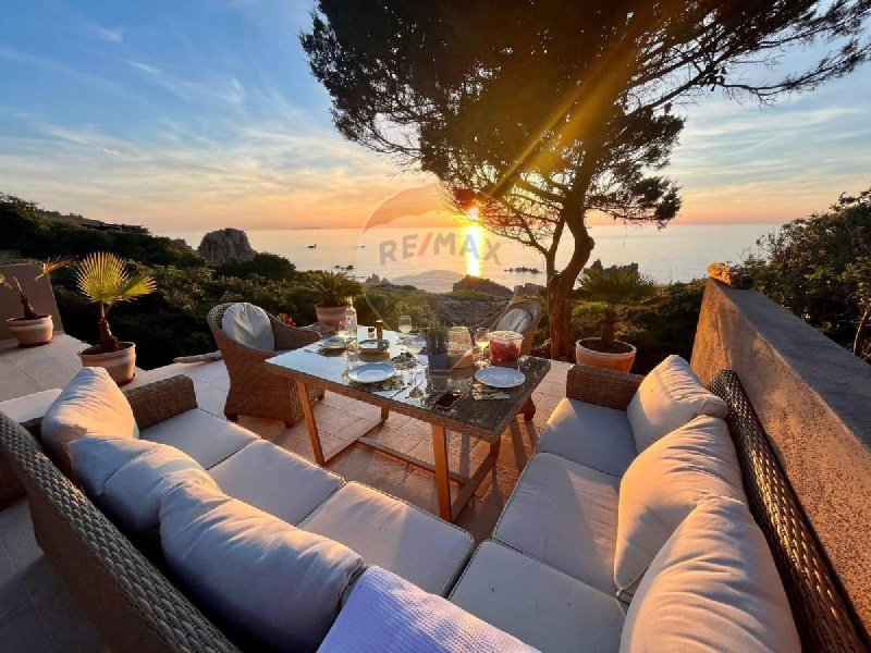 Villa a Trinità d'Agultu e Vignola