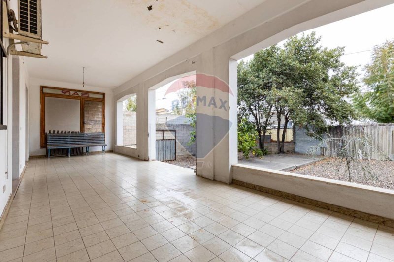 Inmueble comercial en Samassi