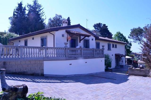 Villa in Passignano sul Trasimeno