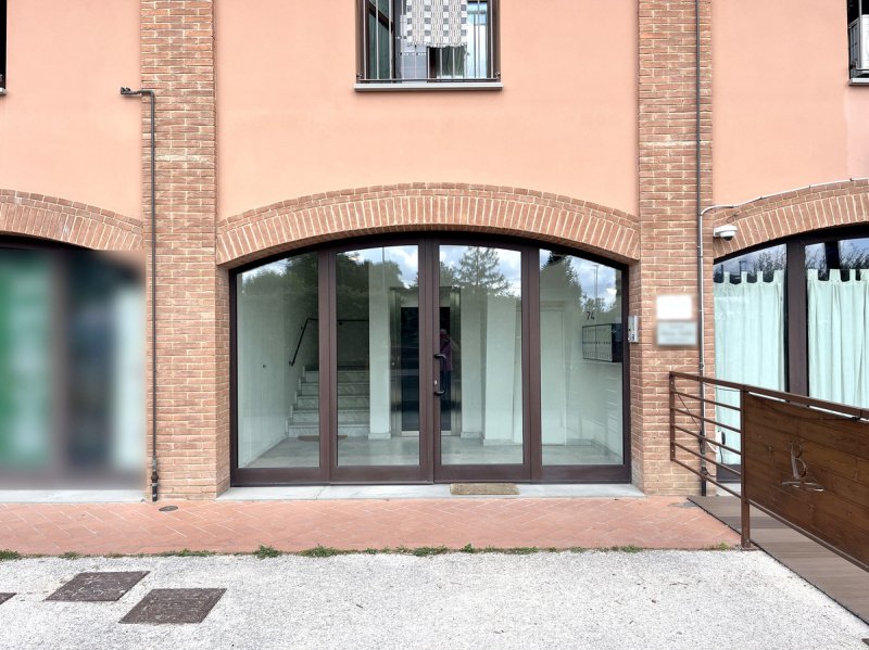 Commercial property in Pontedera