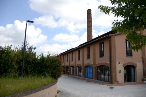 Edifício comercial em Pontedera