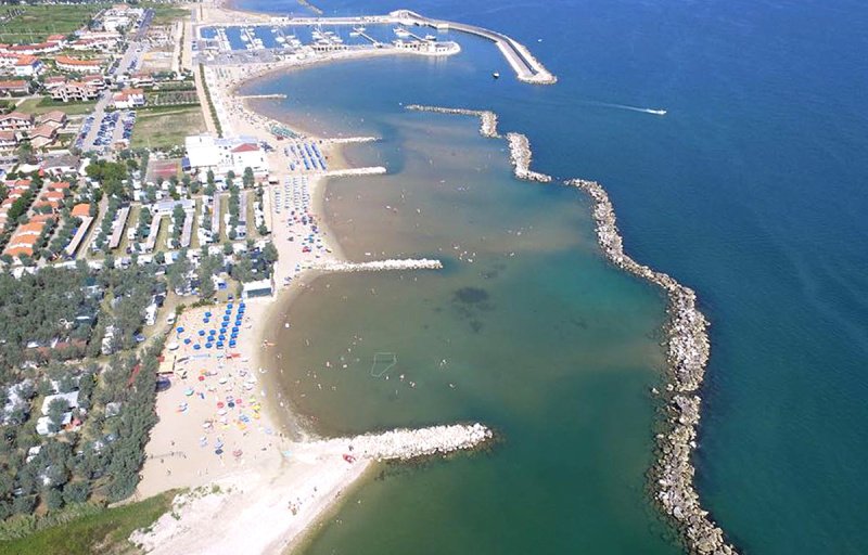 蒙特内罗-迪比萨恰商业房产