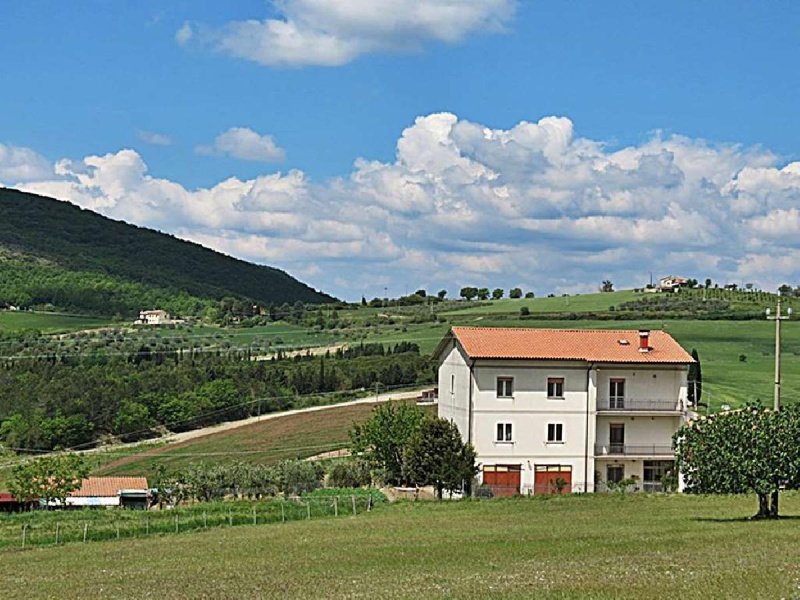 Villa i Baschi