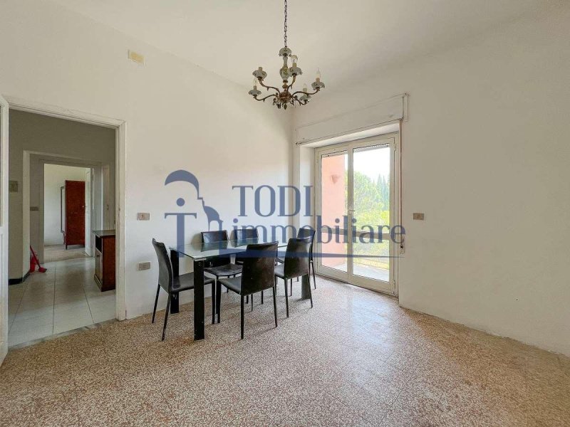 Apartamento em Todi