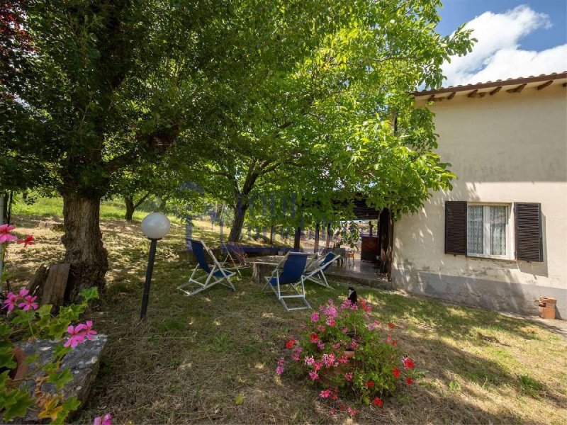 Detached house in Todi