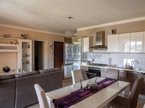 Apartment in Todi