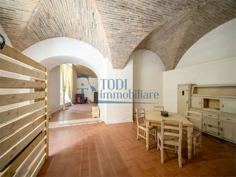 Apartamento em Todi