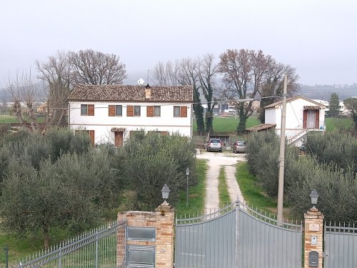 Huis op het platteland in Osimo