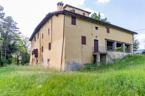 Casa histórica en Monte San Pietro