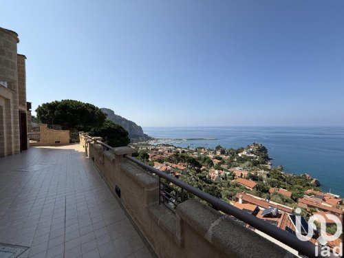 Villa a Cefalù