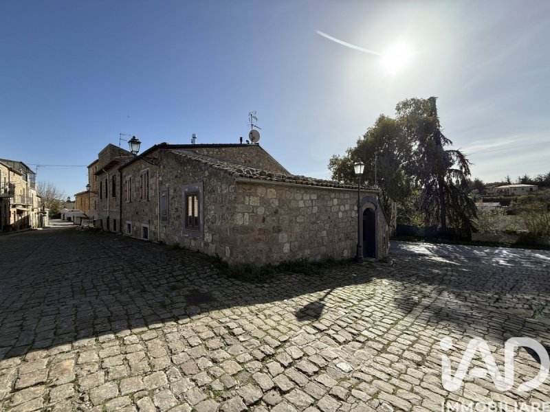 Zakelijk onroerend goed in Castellana Sicula